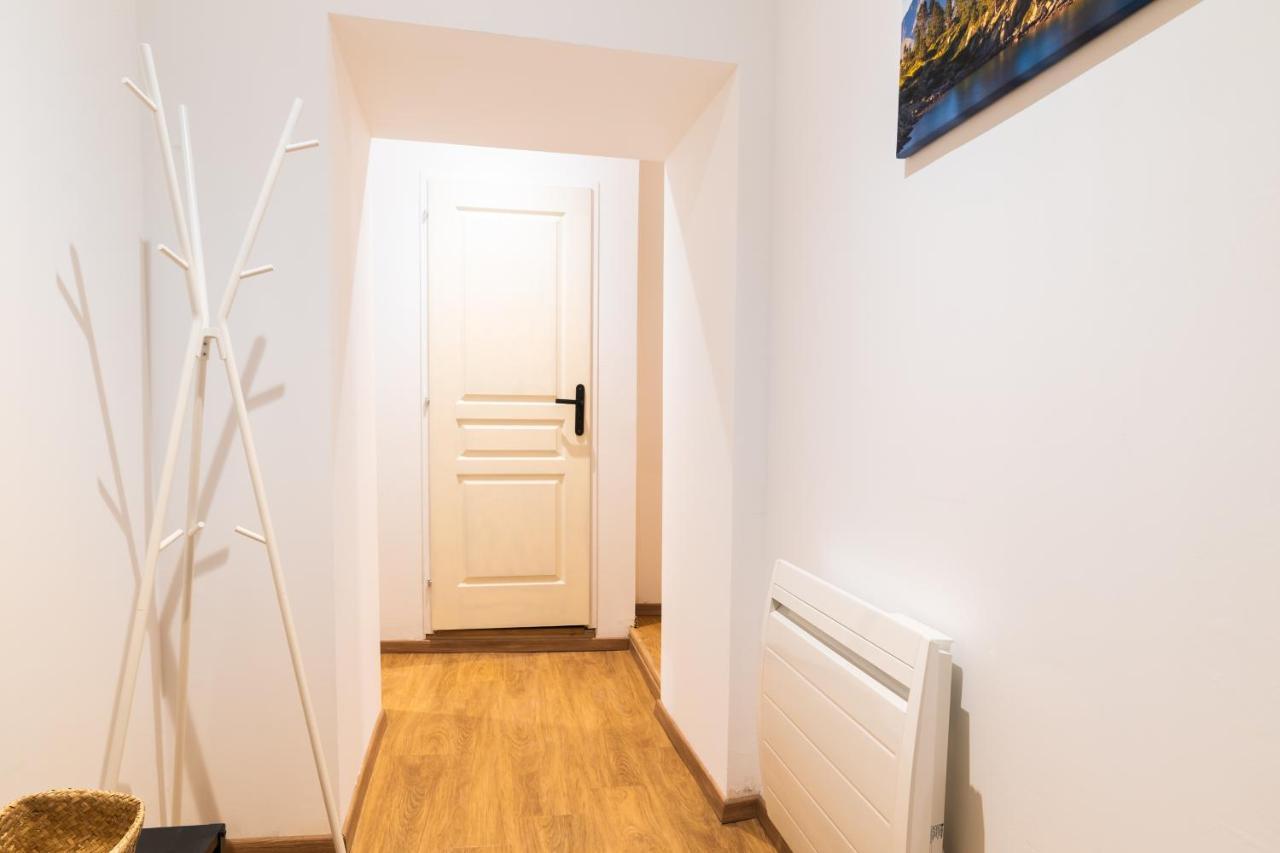 Appartement Coeur De Ville - Au Calme - Wifi - Four, Lave-Seche Linge По Екстериор снимка