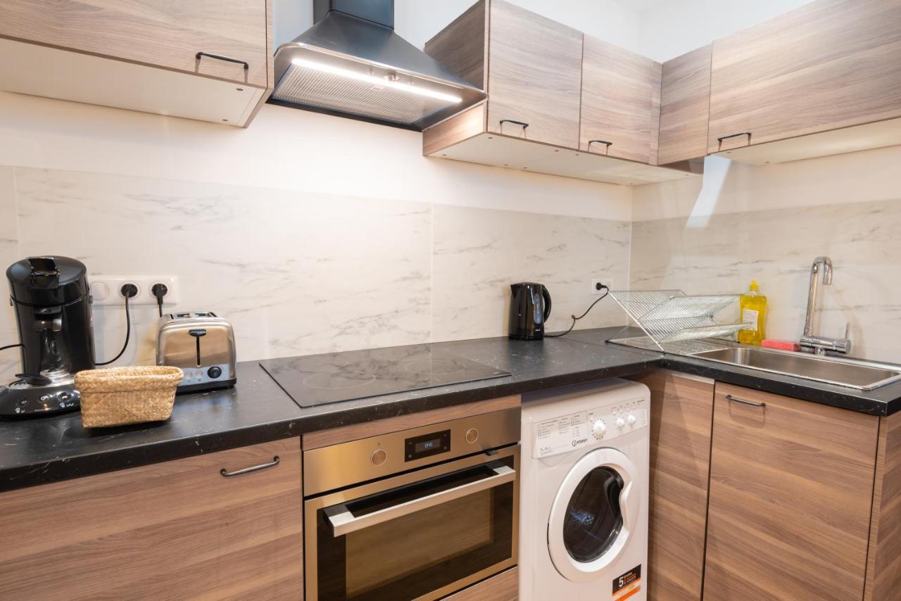 Appartement Coeur De Ville - Au Calme - Wifi - Four, Lave-Seche Linge По Екстериор снимка