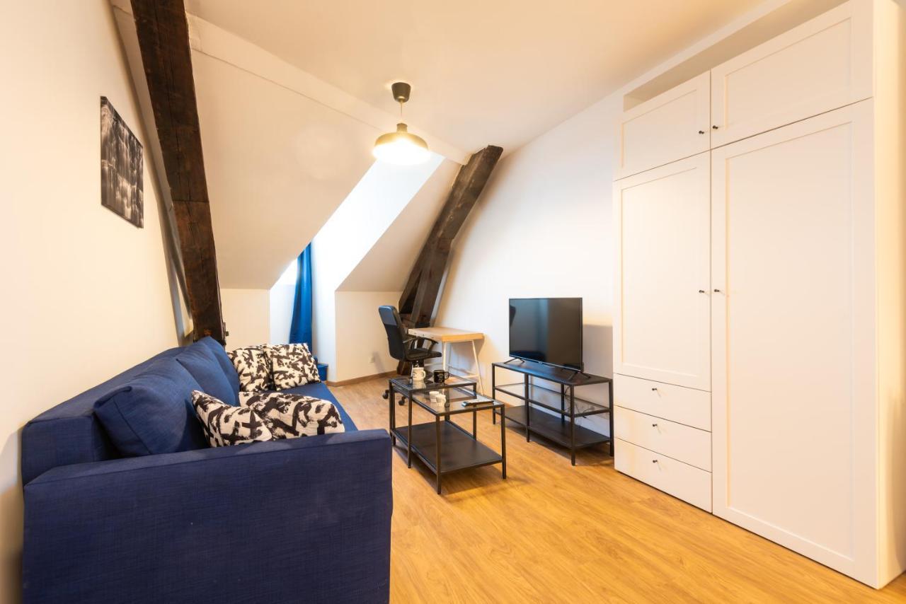 Appartement Coeur De Ville - Au Calme - Wifi - Four, Lave-Seche Linge По Екстериор снимка